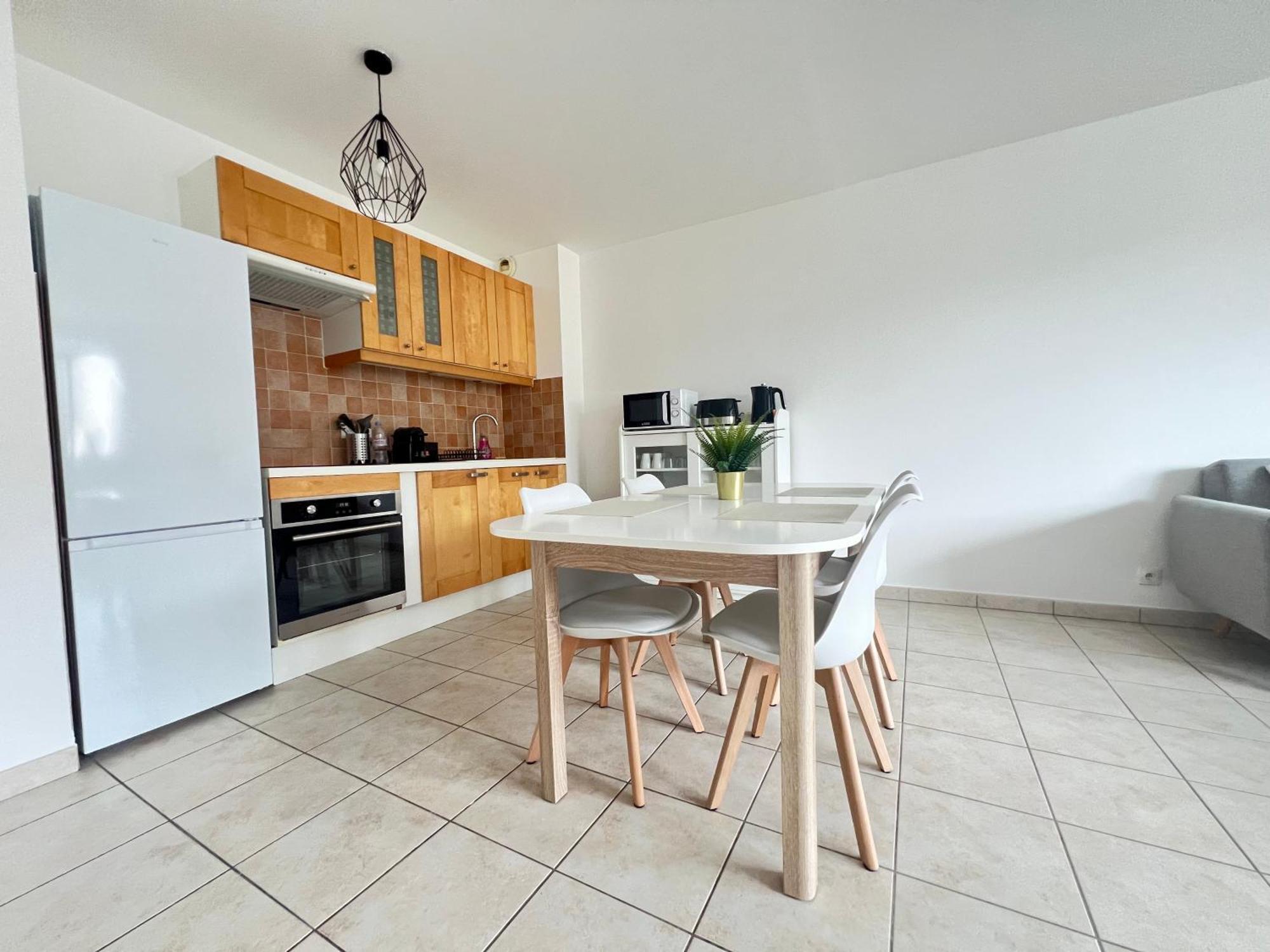 Appartement Coquelicot 25Km Paris Et Disney Понто-Комбо Экстерьер фото